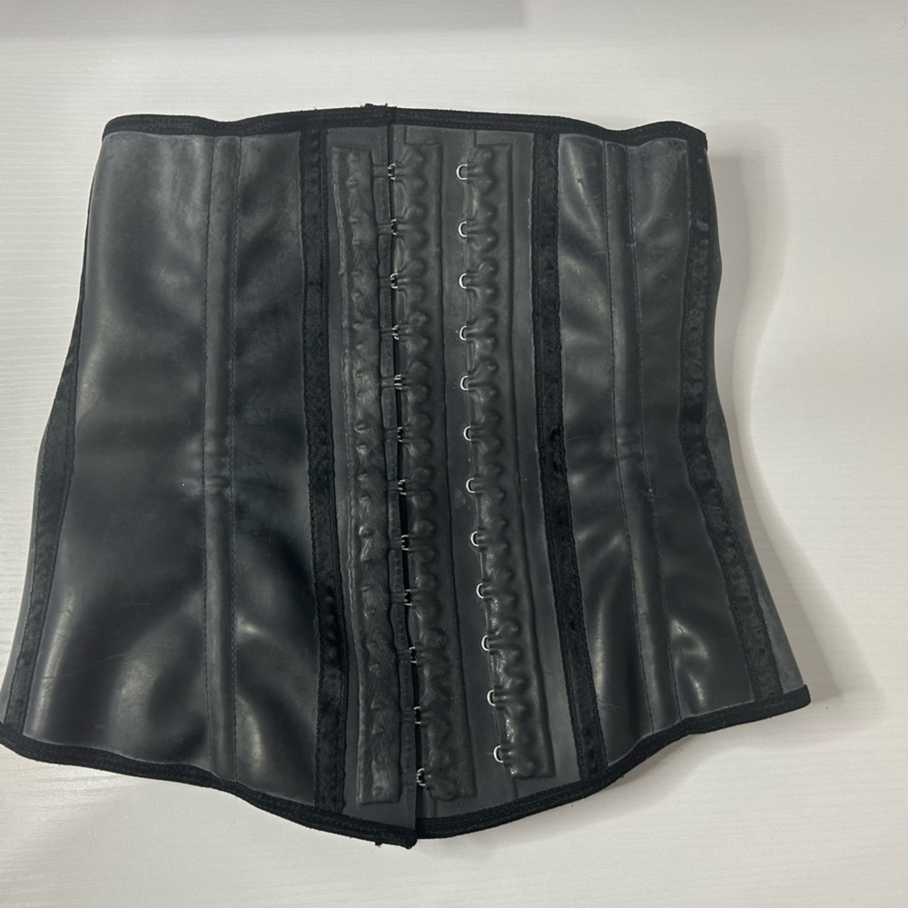 Romanza Black Compression Waist Trainer